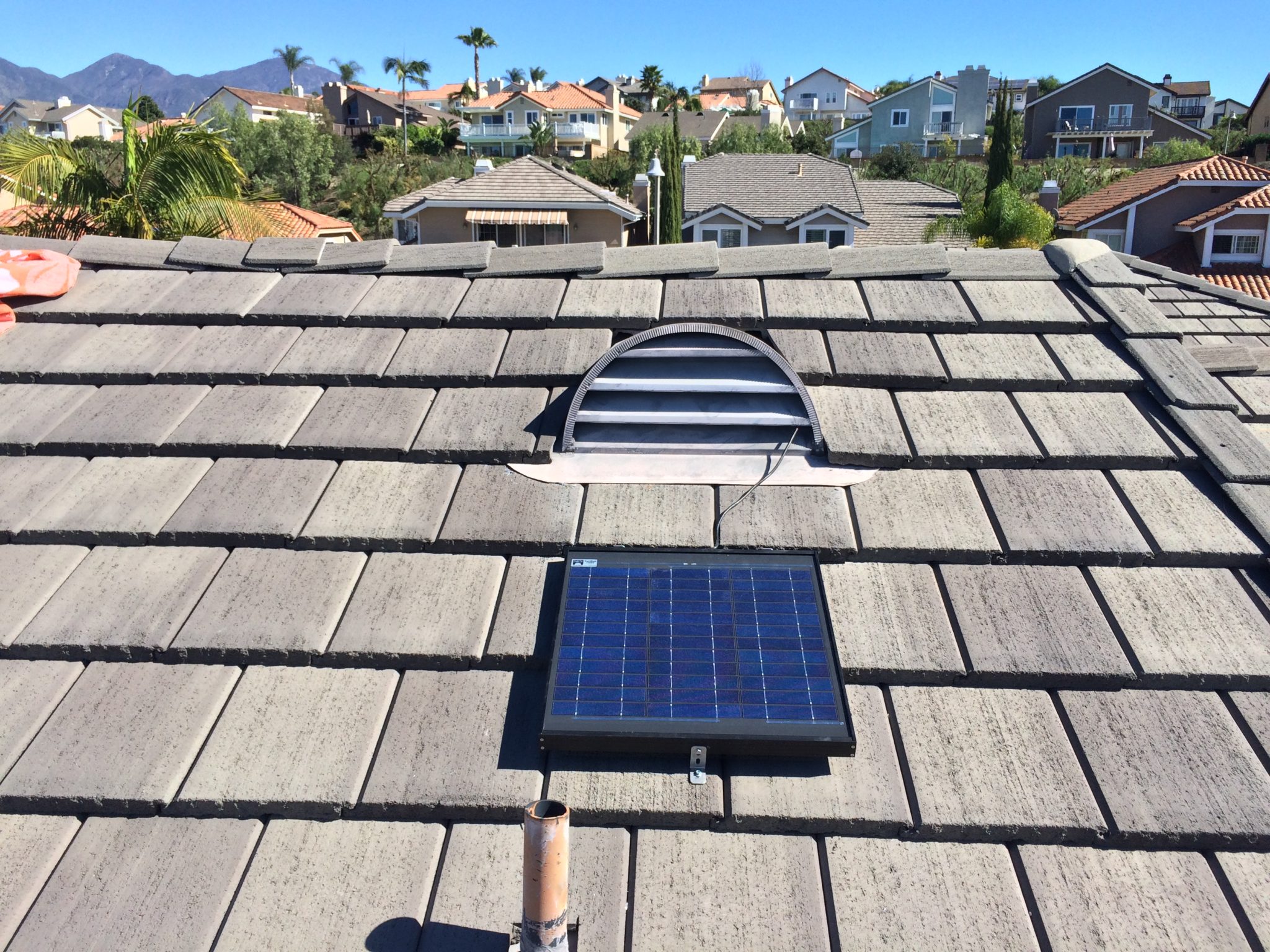 Let The Sun Do The Work: Exploring The Best Solar Roof Vents