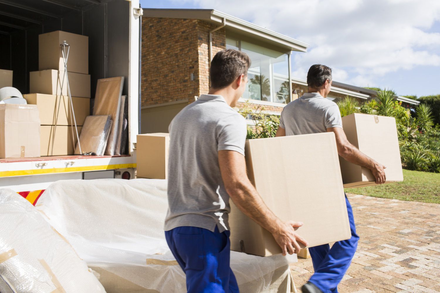 Seamless Moves: The Benefits Of Hiring Removalist In Rhodes