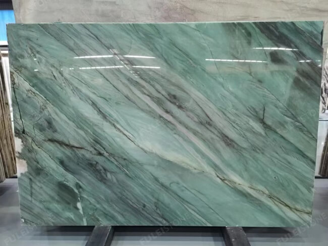 Green Quartzite: A Striking Natural Stone for Elegant Spaces