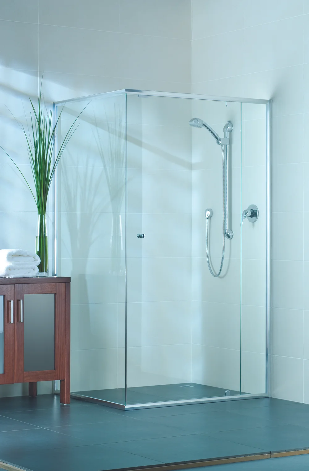 Frameless Shower Screen Sydney: A Stylish Upgrade for Modern Bathrooms