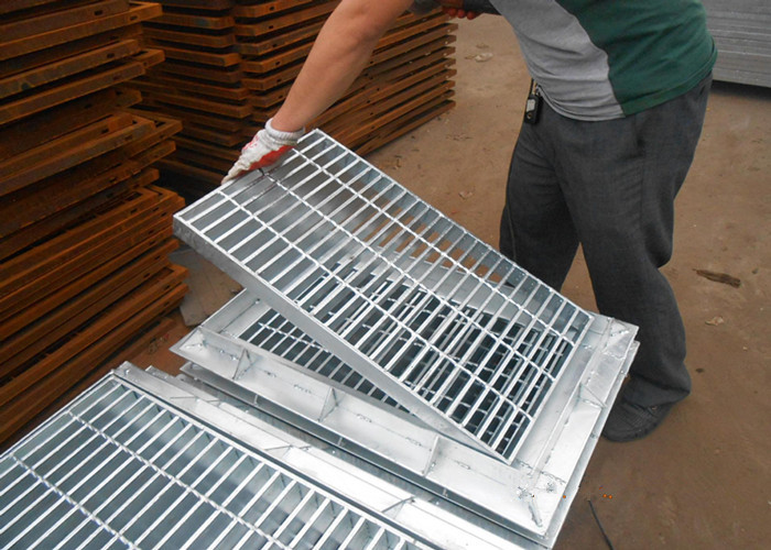 Stainless Steel Driveway Grates: Durable Drainage Solutions for Residential and Commercial Properties